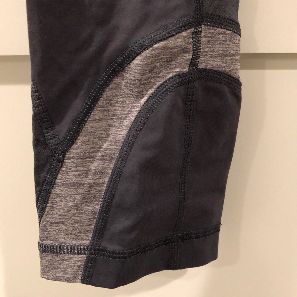 Lululemon - Picture 2 of 6